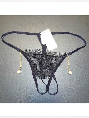 NEW Black Lace Crotchless Strappy Thong Panties With Chain Link & Pearls